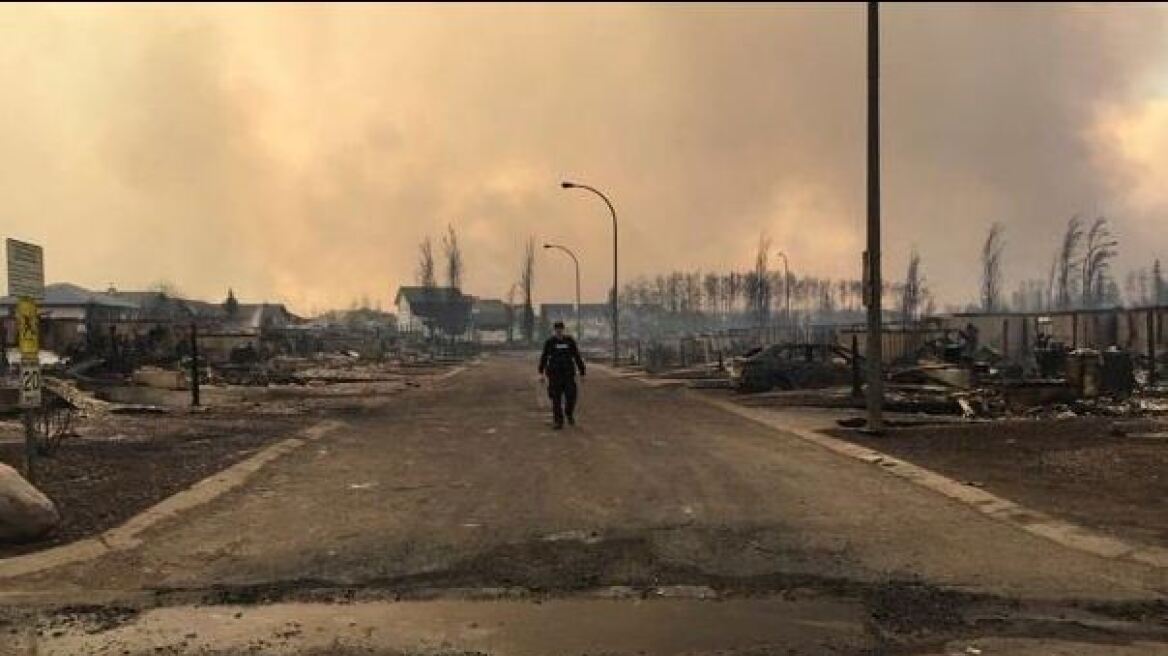 Καναδάς: Πάνω από 1.600 σπίτια και αυτοκίνητα κάηκαν στο Φορτ Μακμάρεϊ
